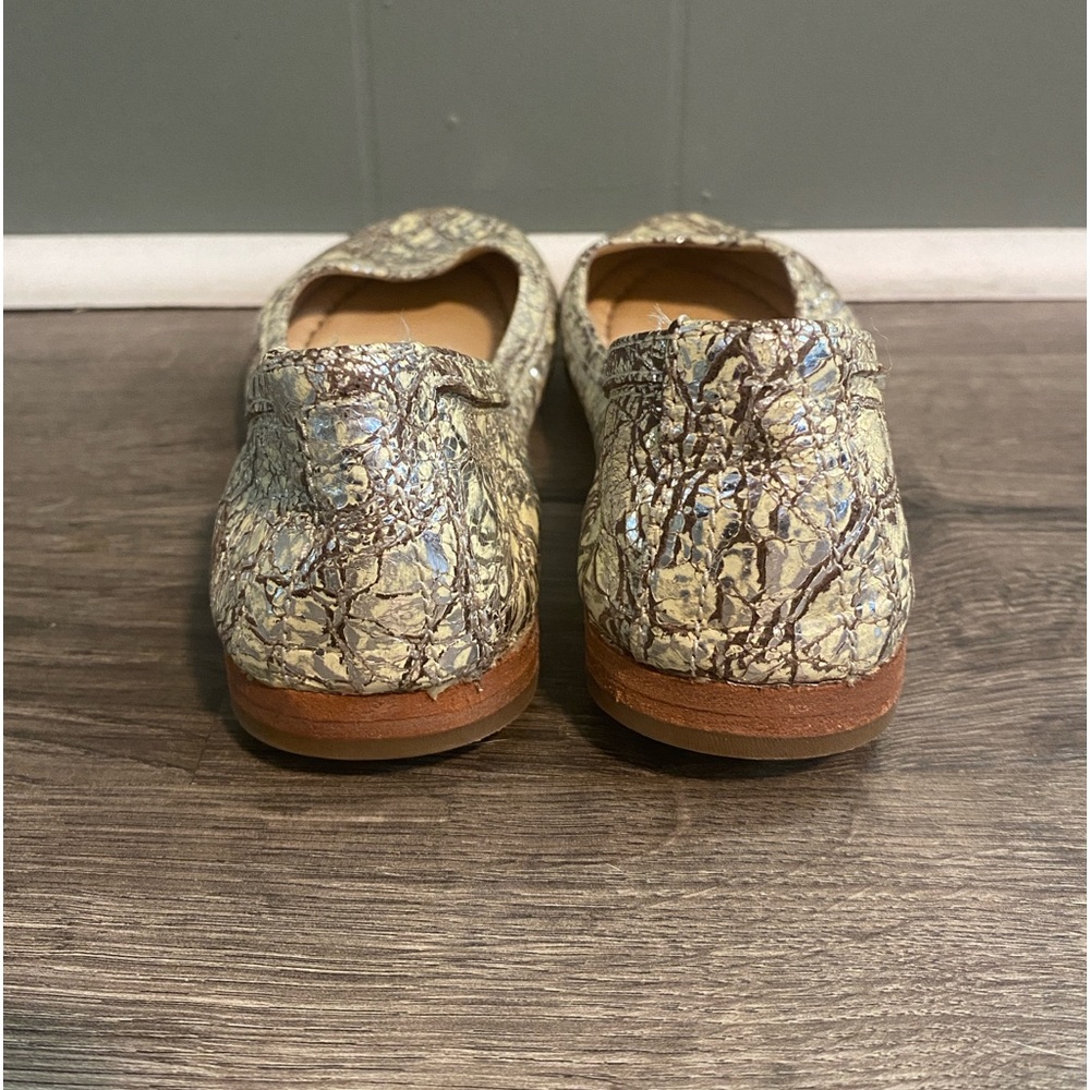 Frye - Carson Crackle Metallic Ballet Flats - 7M - Picture 3 of 11